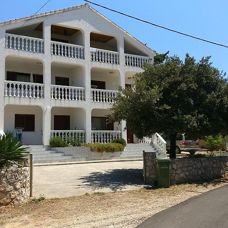 Apartments Antolkovic Ugljan Exterior foto